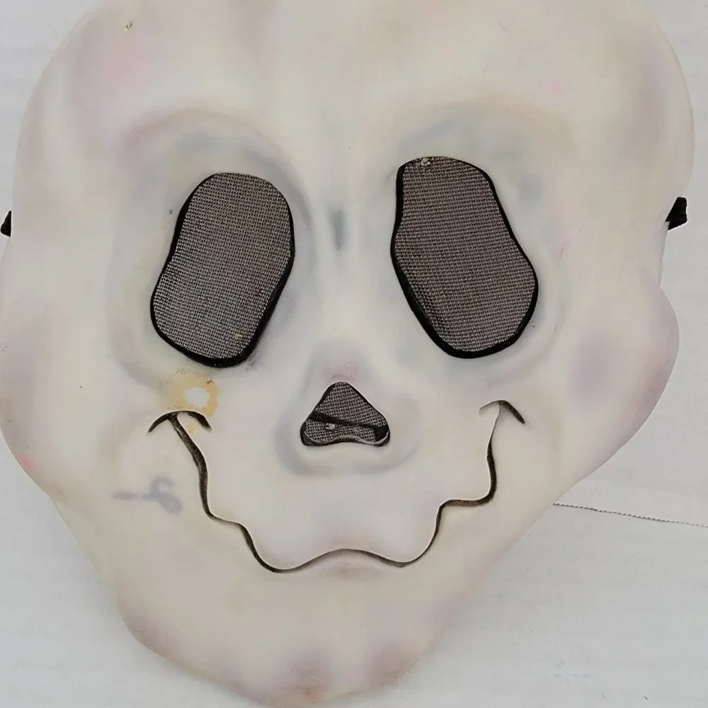 Easter Unlimited Inc mask Ghost Face Wavy Smile Mouth (signed capital letters)